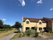 2 bedroom end of terrace house for sale in Harbutts,...