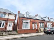 3 bedroom end of terrace house for sale in Hastings...