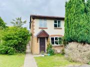 3 bedroom end of terrace house for sale in Hatch Warren,...