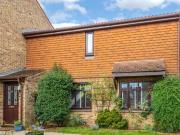 3 Bedroom End Of Terrace House For Sale In Horley, Surrey