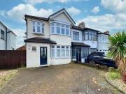 3 Bedroom End Of Terrace House For Sale In Hornchurch