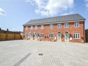 3 bedroom end of terrace house for sale in Horsham Road,...