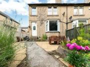 3 Bedroom End Of Terrace House For Sale In Huddersfield