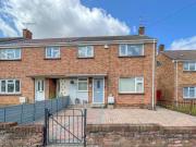 3 Bedroom End Of Terrace House For Sale In Kingswood,...