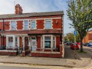3 bedroom end of terrace house for sale in Llandaff...
