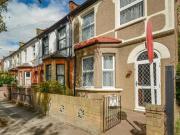 3 Bedroom End Of Terrace House For Sale In London