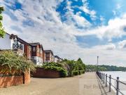 3 bedroom end of terrace house for sale in Merchants...
