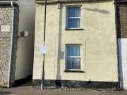 3 bedroom end of terrace house for sale in Montfort Road...