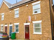 3 Bedroom End Of Terrace House For Sale In Nascot Wood