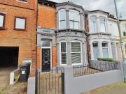 3 bedroom end of terrace house for sale in North End...