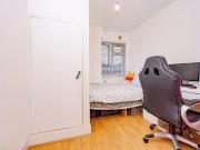 3 bedroom end of terrace house for sale in Oakley Road,...
