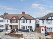 3 Bedroom End Of Terrace House For Sale In Romford