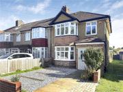 3 bedroom end of terrace house for sale in Rosebery...