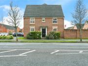 3 bedroom end of terrace house for sale in Santa Rosa...