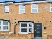 3 Bedroom End Of Terrace House For Sale In Slough