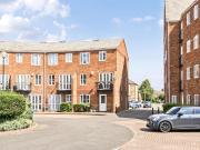 3 bedroom end of terrace house for sale in Sovereigns...