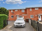 3 bedroom end of terrace house for sale in Staverton...