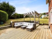 3 bedroom end of terrace house for sale in Truleigh...