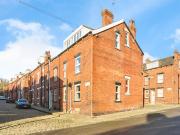 3 bedroom end of terrace house for sale in Vicarage...