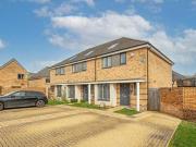 3 Bedroom End Of Terrace House For Sale In Welwyn Garden...