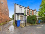 3 bedroom end of terrace house for sale in Westbourne...