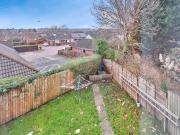 3 bedroom end of terrace house for sale in Weycroft...