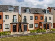 3 bedroom end of terrace house for sale in Willowbay...