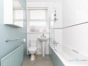 3 bedroom end of terrace house to rent