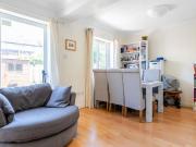 3 bedroom end of terrace house to rent