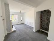3 bedroom end of terrace house to rent