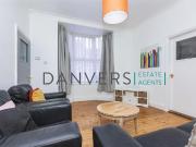 3 bedroom end of terrace house to rent