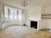 3 bedroom end of terrace house to rent