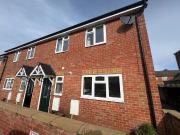 3 bedroom end of terrace house to rent