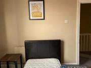 3 bedroom end of terrace house to rent