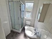 3 bedroom end of terrace house to rent