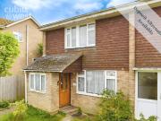 3 bedroom end of terrace house to rent
