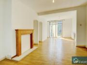 3 Bedroom End of Terrace House to Rent