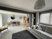 3 bedroom end of terrace house to rent