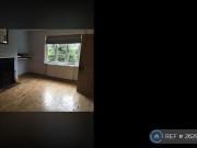 3 bedroom end of terrace house to rent