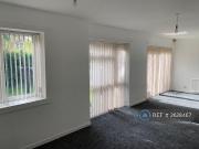 3 bedroom end of terrace house to rent
