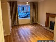 3 bedroom end of terrace house to rent