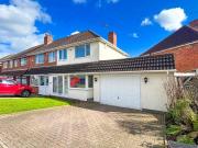 3 bedroom end of terrace house to rent
