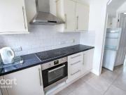 3 bedroom end of terrace house to rent