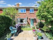 3 bedroom end of terrace house to rent