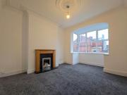 3 bedroom end of terrace house to rent