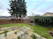 3 bedroom end of terrace house to rent