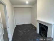 3 bedroom end of terrace house to rent
