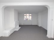 3 bedroom end of terrace house to rent