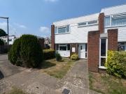 3 bedroom end of terrace house to rent