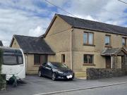 3 bedroom end of terrace house to rent